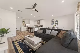 10514 Wellesley Ter Trl, Houston, TX 77051 - Photo 11