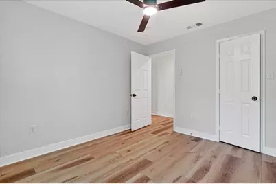 5616 Wellesley Avenue, Fort Worth, TX 76107 - Photo 13