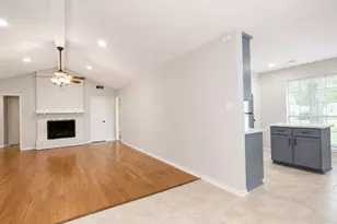 12035 Barrett Brae Dr, Houston, TX 77072 - Photo 11