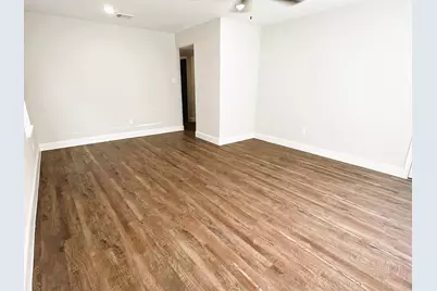 711 S Houston Avenue #B, Humble, TX 77338 - Photo 5