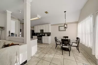 3802 Shady Breeze Drive, Houston, TX 77082 - Photo 9