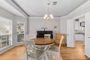 6006 E Brook Ct, Sugar Land, TX 77479 - Photo 7