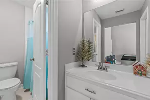 6006 E Brook Ct, Sugar Land, TX 77479 - Photo 23