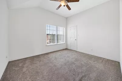 7704 Labrador Drive, Arlington, TX 76002 - Photo 9