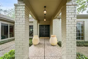 435 Flint Point Dr, Piney Point Village, TX 77024 - Photo 5