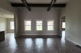 5660 Essie Ln, Beaumont, TX 77713 - Photo 3