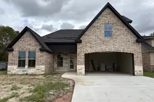 5660 Essie Ln, Beaumont, TX 77713 - Photo 1