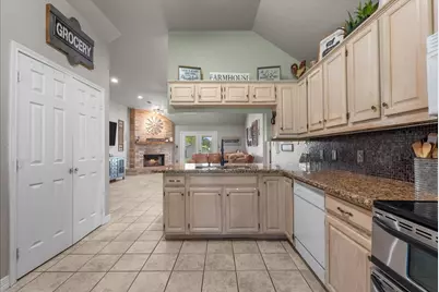 14018 Cimarron Road, Santa Fe, TX 77517 - Photo 5