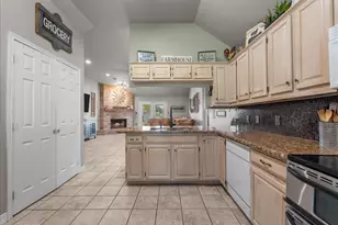 14018 Cimarron Rd, Santa Fe, TX 77517 - Photo 5