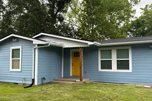 227 Kansas St, Bacliff, TX 77518 - Photo 1