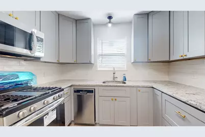 227 Kansas Street, Bacliff, TX 77518 - Photo 15