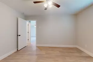 227 Kansas St, Bacliff, TX 77518 - Photo 25