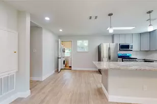 227 Kansas St, Bacliff, TX 77518 - Photo 27