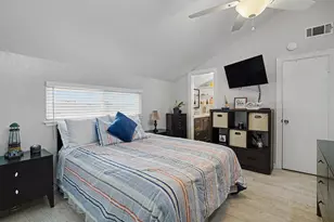 369 Ling, Bayou Vista, TX 77563 - Photo 15