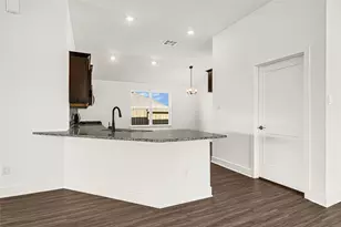 2087 Emerald Lk Trl, Dayton, TX 77535 - Photo 9