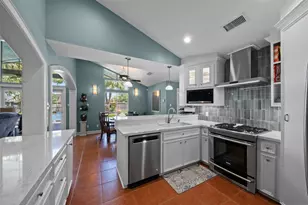 638 Bay Club Dr, Seabrook, TX 77586 - Photo 7