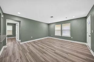 5955 Bellfort St, Houston, TX 77033 - Photo 7