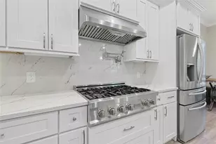 642 Parthenon Pl, New Caney, TX 77357 - Photo 7