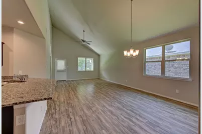 7022 N Sound Lane, Conroe, TX 77304 - Photo 9