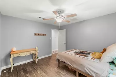 153 N Rainbow Ridge Circle, The Woodlands, TX 77381 - Photo 19