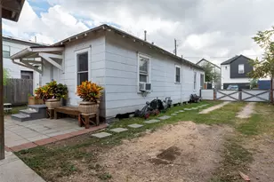 121 E 32nd St, Houston, TX 77018 - Photo 9