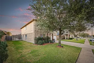 2611 Elder Park Ct, Katy, TX 77449 - Photo 3
