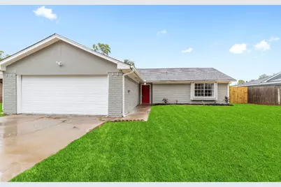 125 Bastrop Street, Angleton, TX 77515 - Photo 1