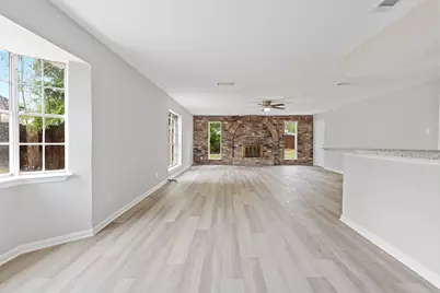 125 Bastrop Street, Angleton, TX 77515 - Photo 7