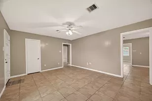 1310 Belshire Rd, Pasadena, TX 77502 - Photo 7