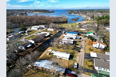 9638 Warm Springs, Willis, TX 77318 - Photo 37
