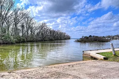 9638 Warm Springs, Willis, TX 77318 - Photo 47