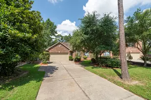 7 Caelin Ct, The Woodlands, TX 77382 - Photo 1