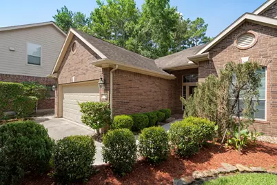 7 Caelin Court, The Woodlands, TX 77382 - Photo 3