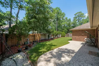 7 Caelin Court, The Woodlands, TX 77382 - Photo 35