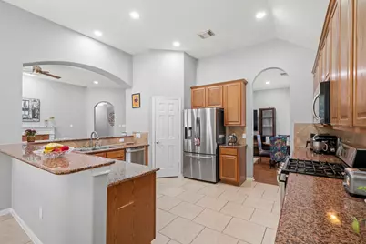 7 Caelin Court, The Woodlands, TX 77382 - Photo 15