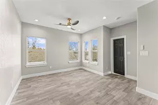 8221 Flaxman St, Houston, TX 77029 - Photo 17