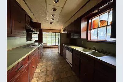 3009 Del Monte Avenue, Bay City, TX 77414 - Photo 11