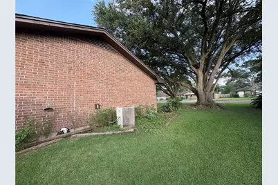 3009 Del Monte Avenue, Bay City, TX 77414 - Photo 3