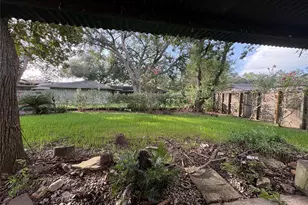 3009 Del Monte Ave, Bay City, TX 77414 - Photo 13