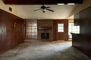 3009 Del Monte Ave, Bay City, TX 77414 - Photo 9