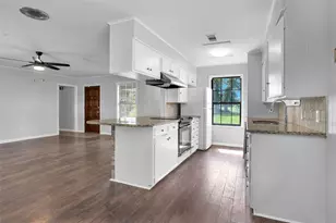 21356 N Tx Hwy 90 N N, Bedias, TX 77831 - Photo 13