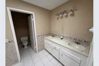 168 Litchfield Lane, Houston, TX 77024 - Photo 27