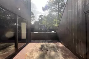 168 Litchfield Ln, Houston, TX 77024 - Photo 9