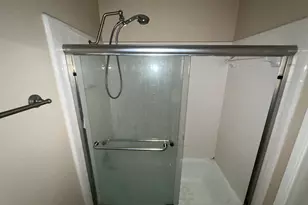 168 Litchfield Ln, Houston, TX 77024 - Photo 19