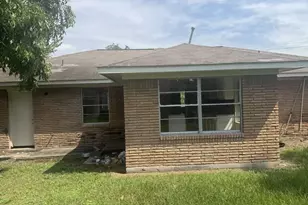 205 W Rittenhouse St, Houston, TX 77076 - Photo 15