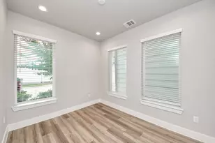 1907 Lonestar Brook Ln, Houston, TX 77080 - Photo 5