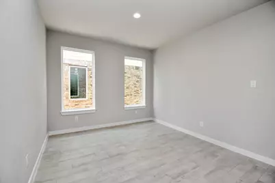 12034 Maple Oak Drive, Houston, TX 77066 - Photo 11