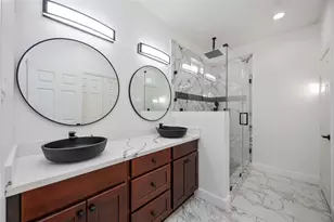 813 Fortune St, Houston, TX 77088 - Photo 27