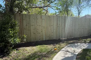 813 Fortune St, Houston, TX 77088 - Photo 35
