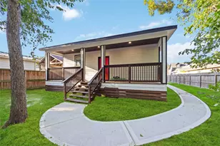 813 Fortune St, Houston, TX 77088 - Photo 25